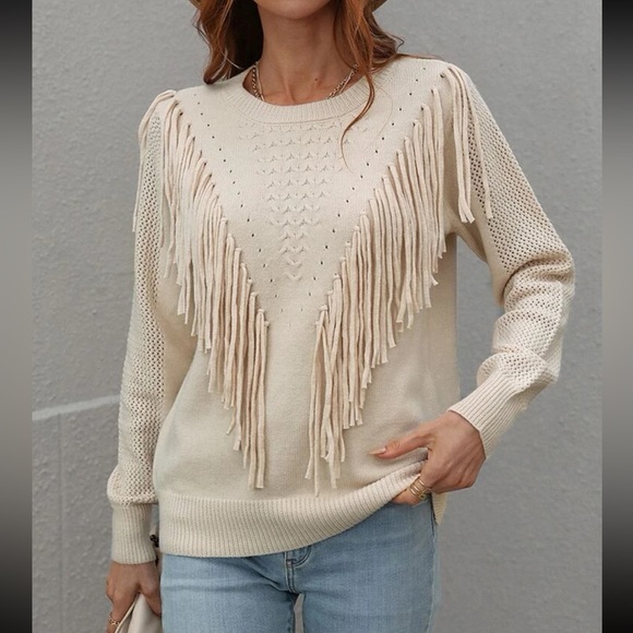 Cozy fringe detail sweater top - Picture 4 of 16
